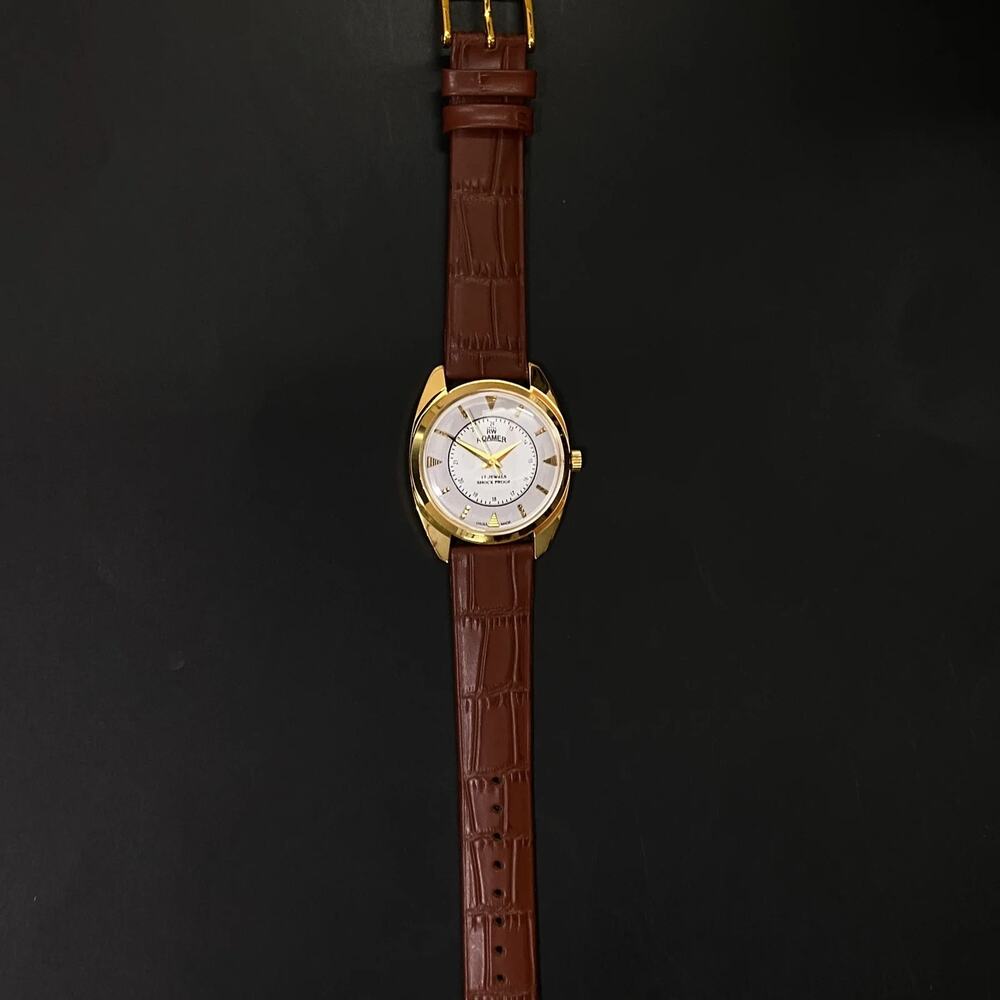 Vintage 1984 Roamer Manual Mens Gold Watch W/Leather Strap & White accents - Picture 5 of 7